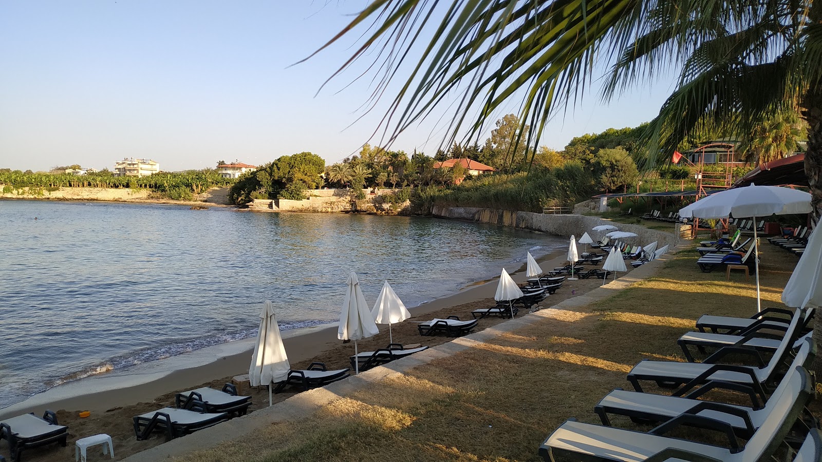 Φωτογραφία του Okurcalar beach IV περιοχή ξενοδοχείου