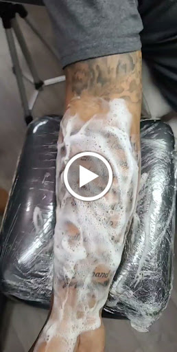 Tattoo Shop «Bloodline Tattoos», reviews and photos, 3304 Auburn St, Houston, TX 77017, USA