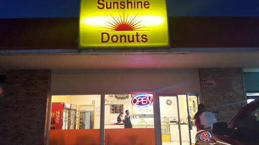 Donut Shop «Sunshine Donuts», reviews and photos, 1018 E Broad St, Mansfield, TX 76063, USA