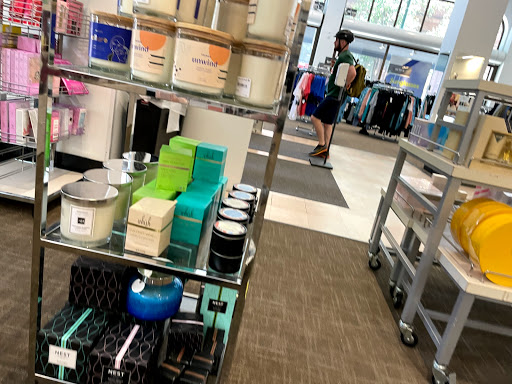 Department Store «Nordstrom Rack Chestnut Street», reviews and photos, 1700 Chestnut St, Philadelphia, PA 19103, USA