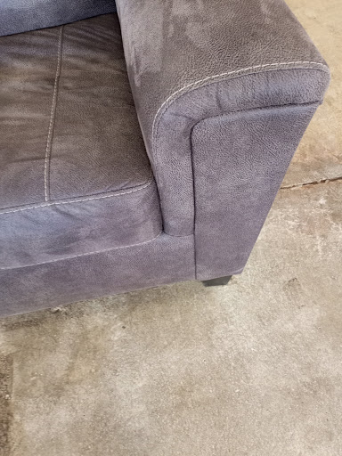 Furniture Store «Evansville Overstock Warehouse Furniture & Mattress», reviews and photos, 201 N Green River Rd, Evansville, IN 47715, USA