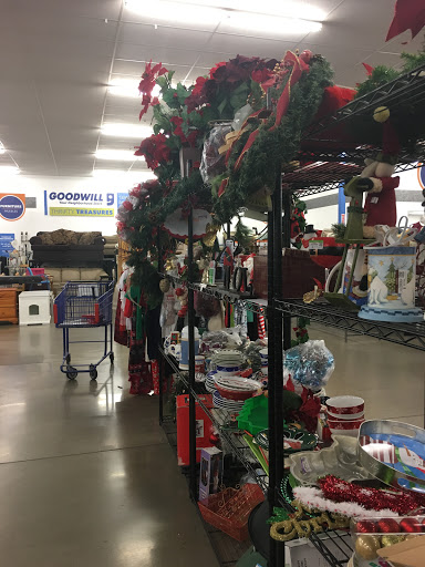 Thrift Store «Higley & Queen Creek Goodwill Retail Store & Donation Center», reviews and photos, 4570 S Higley Rd, Gilbert, AZ 85297, USA