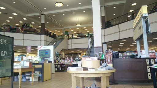 Book Store «Barnes & Noble», reviews and photos, 791 S Main St, Orange, CA 92868, USA