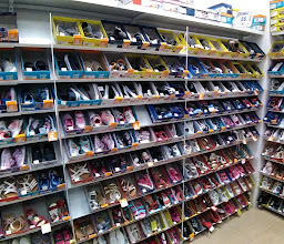 PAYLESS photo