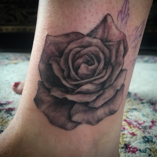 Explore molon labe tattoo ideas, creative tattoo ideas in Tecumseh, available at Lucid Tattoo Gallery