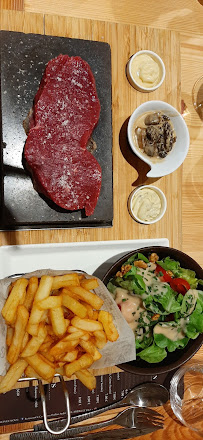 Steak du Restaurant français Restaurant Le Commerce Guyans-Vennes - n°4