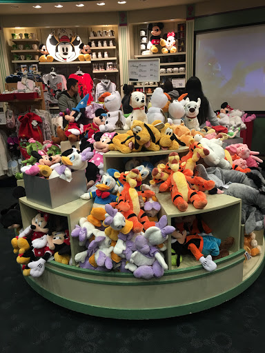 Toy Store «Disney Store», reviews and photos, 1107 Newpark Mall, Newark, CA 94560, USA