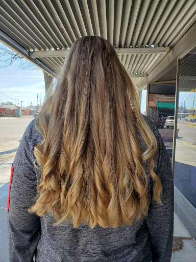 Nail Salon «The Razors Edge Salon And Barber Shop», reviews and photos, 2004 Central Ave, Kearney, NE 68847, USA