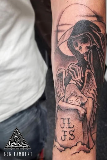 Explore big flower tattoo ideas, creative tattoo ideas in Albany, available at Lark Street Tattoo