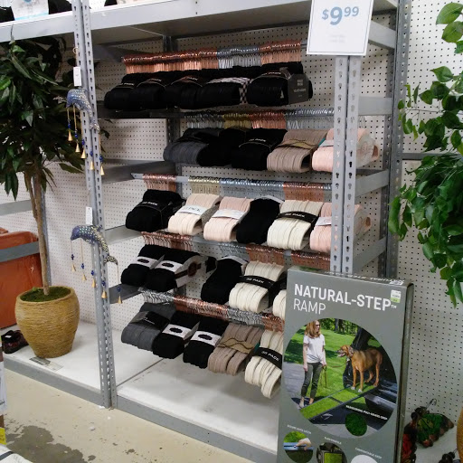 Home Goods Store «Tuesday Morning», reviews and photos, 9240 Westport Rd, Louisville, KY 40242, USA