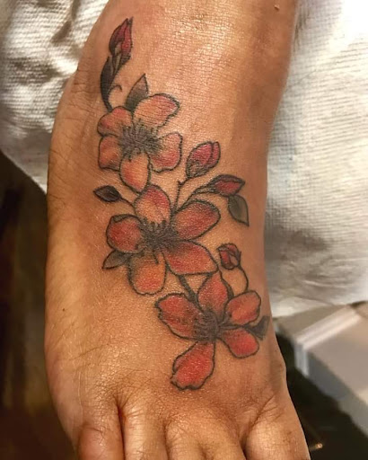 Tattoo Shop «New Haven County Tattoo Co.», reviews and photos, 411 Main St, Wallingford, CT 06492, USA