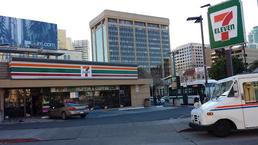 7-Eleven, 2350 Harrison St, Oakland, CA 94612, USA, 