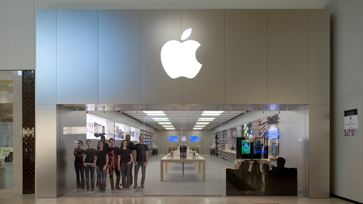Apple Fashion Fair, 645 E Shaw Ave, Fresno, CA 93710, USA, 