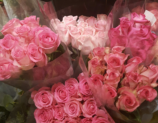 Grocery Store «Safeway», reviews and photos, 1801 W 11th St, Tracy, CA 95376, USA