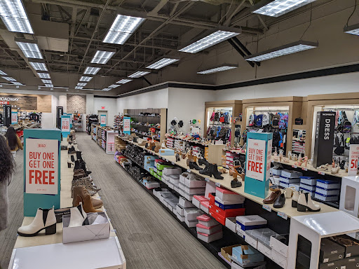 Shoe Store «Off Broadway Shoe Warehouse», reviews and photos, 125 Great Mall Dr, Milpitas, CA 95035, USA