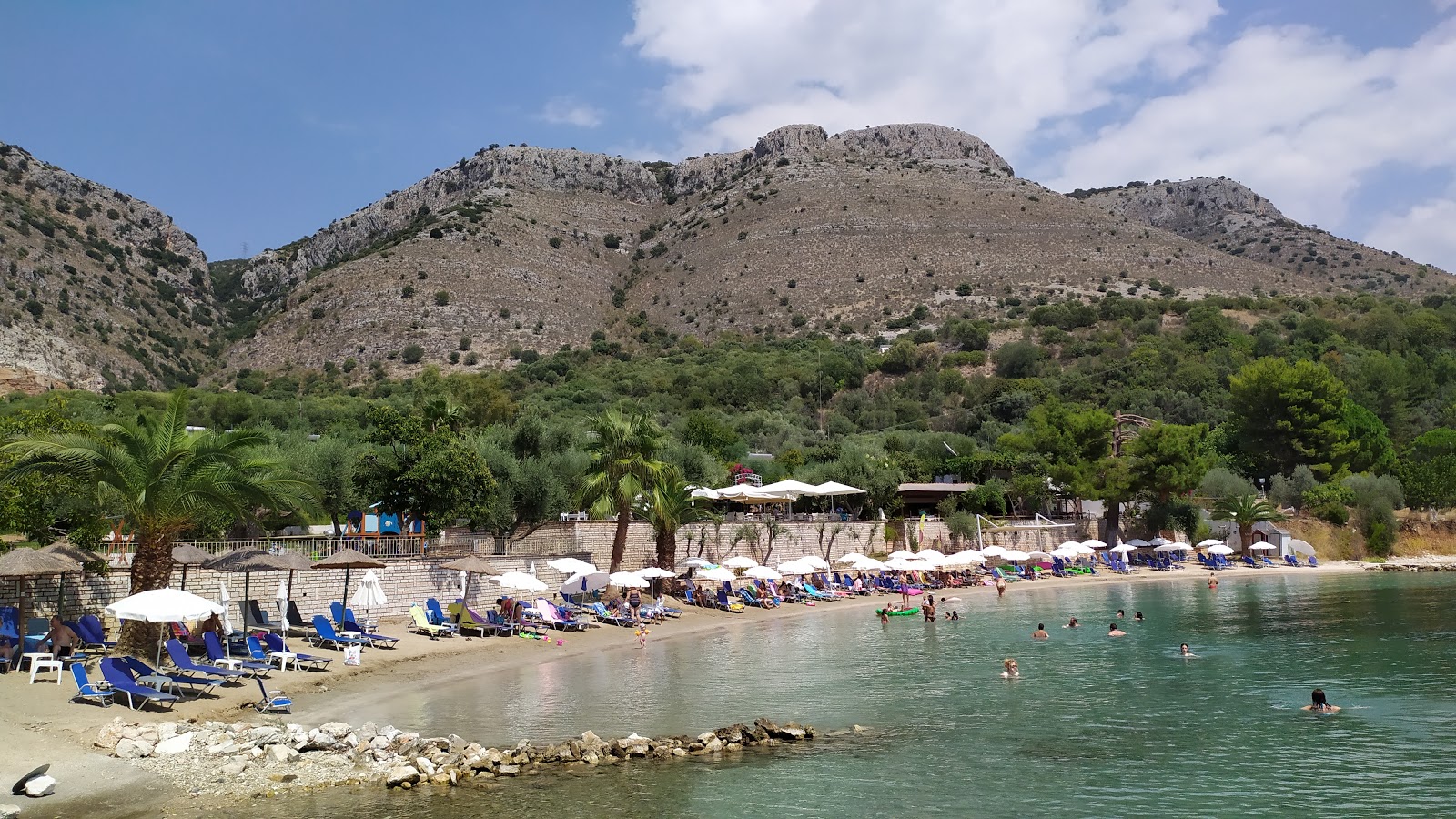 Plataria beach'in fotoğrafı çok temiz temizlik seviyesi ile