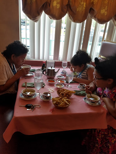 Shopping Mall «Town Line Plaza», reviews and photos, 80 Town Line Rd, Rocky Hill, CT 06067, USA