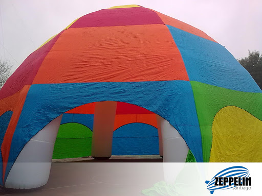 Zeppelin Santiago - Empresa fabricante de hinchables en Santiago de Compostela, A Coruña