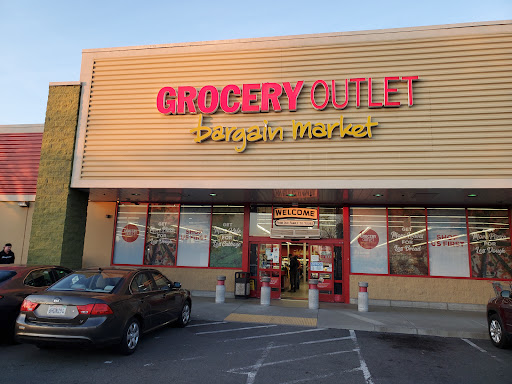 Grocery Store «Grocery Outlet Bargain Market», reviews and photos, 845 Harbor Blvd, West Sacramento, CA 95691, USA