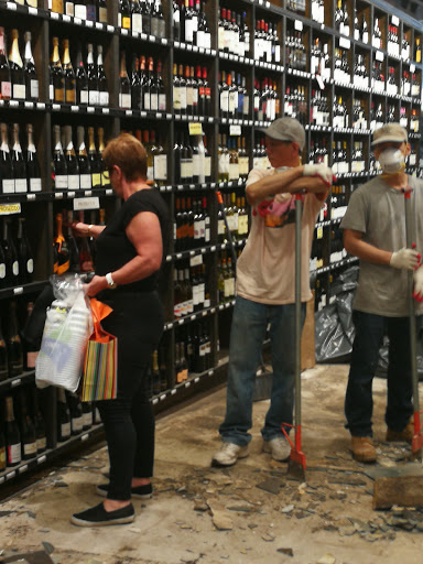 Liquor Store «Beekman Liquors», reviews and photos, 500 Lexington Ave, New York, NY 10017, USA