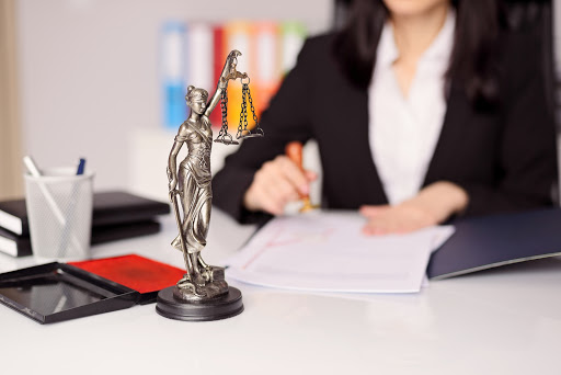 Roy L. Comer Business Litigation and Personal Injury Attorney image