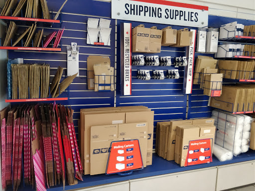 Post Office «United States Postal Service», reviews and photos, 1544 Spring Hill Rd, McLean, VA 22102, USA