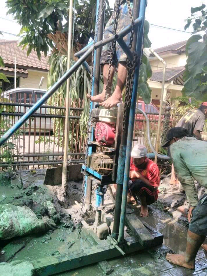 Jasa Sumur Bor Di Bandung,jasa Pengeboran Air Berkualitas Di Bandung Dan Servis Sumur Bor Photo