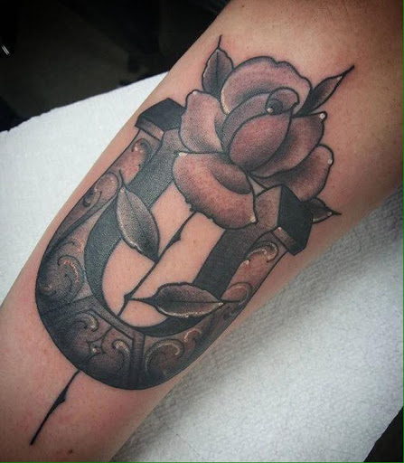 Tattoo Shop «Stone the Crow Tattoo», reviews and photos, 1332 E Gude Dr, Rockville, MD 20850, USA