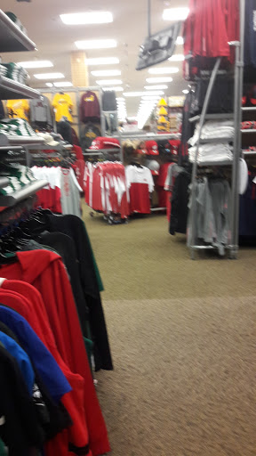 Sporting Goods Store «SCHEELS», reviews and photos, 4710 Golf Rd, Eau Claire, WI 54701, USA