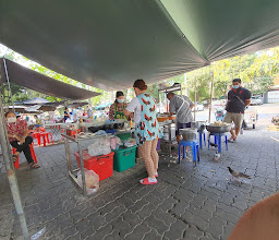 ตี๋เล็กข้าวมันไก่ องค์พระ นครปฐม photo