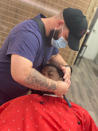 Barber Shop «King of Blades Barbershop», reviews and photos, 5130 S Dale Mabry Hwy #105, Tampa, FL 33611, USA