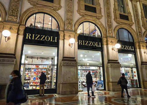 Mondadori Bookstore - Rizzoli Galleria
