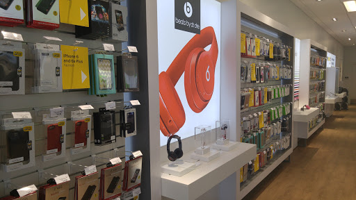 Cell Phone Store «T-Mobile», reviews and photos, 15 Spring Valley Market Pl, Spring Valley, NY 10977, USA