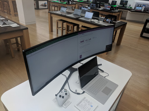 Electronics Store «Microsoft Store - The Westchester», reviews and photos, 125 Westchester Ave, White Plains, NY 10601, USA