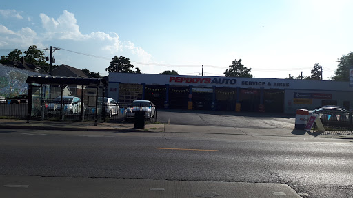 Car Repair and Maintenance «Pep Boys Auto Service & Tire», reviews and photos, 4164 N Milwaukee Ave, Chicago, IL 60641, USA