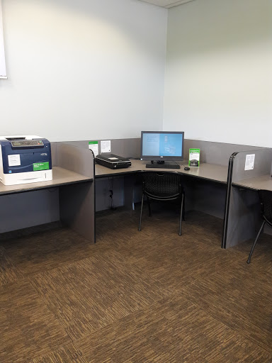 Print Shop «FedEx Office Print & Ship Center», reviews and photos, 19049 Mack Ave, Grosse Pointe, MI 48236, USA