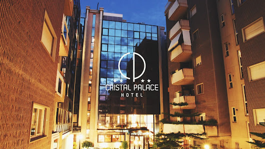 Cristal Palace Hotel Via Firenze, 35, 76123 Andria BT, Italia