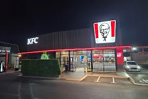 KFC Ravenswood image