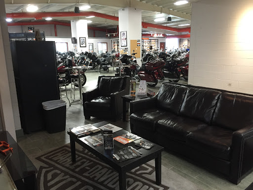 Motorcycle Dealer «Phantom Harley-Davidson», reviews and photos, 291 N Cypress Dr, Manteno, IL 60950, USA