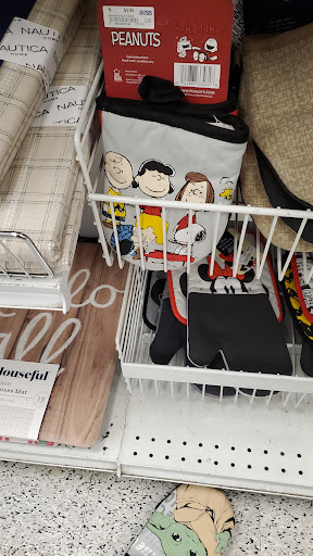 Clothing Store «Ross Dress for Less», reviews and photos, 5220 Jimmy Lee Smith Pkwy, Hiram, GA 30141, USA