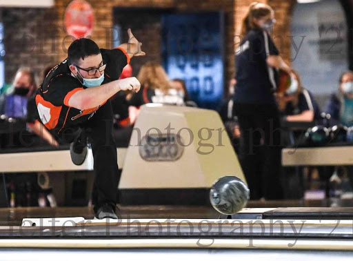 Bowling Alley «Almont Hideway Lanes», reviews and photos, 4550 Howland Rd, Almont, MI 48003, USA