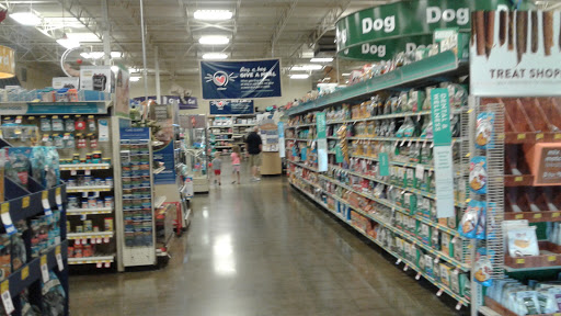 Pet Supply Store «PetSmart», reviews and photos, 860 NE Mall Blvd, Hurst, TX 76053, USA