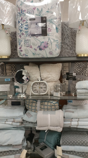 Department Store «T.J. Maxx», reviews and photos, 99 Gateway Dr, Mechanicsburg, PA 17055, USA