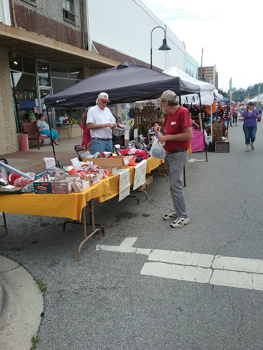 Pet Groomer «Klassy K-9 & Sassy Kat Resort & Spa», reviews and photos, 306 Railroad Ave, Oneonta, AL 35121, USA