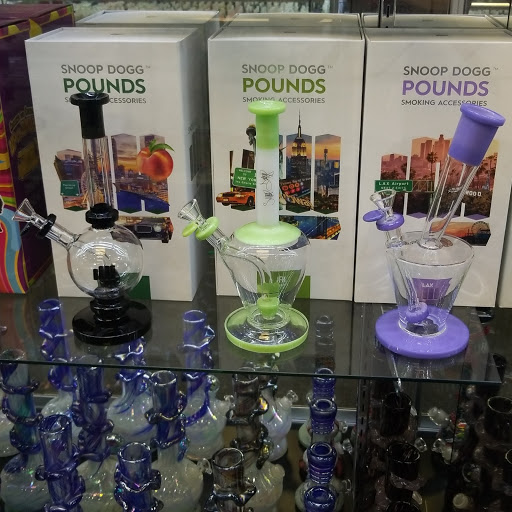 Tobacco Shop «THE GREENMILE VAPE & SMOKE SHOP», reviews and photos, 2014 W Bullard Ave, Fresno, CA 93711, USA