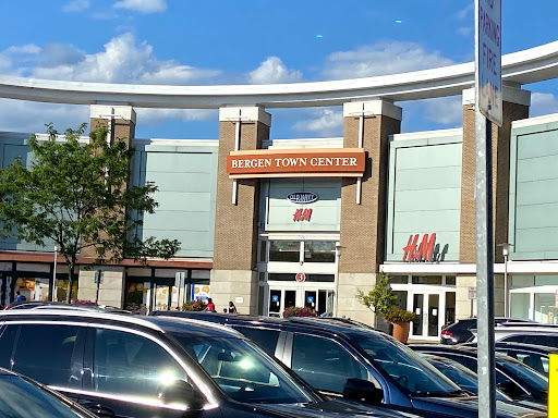 Outlet Mall «The Outlets at Bergen Town Center», reviews and photos, 1 Bergen Town Center, Paramus, NJ 07652, USA