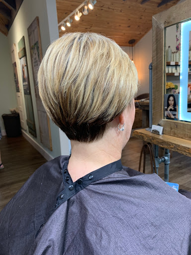 Hair Salon «Metamorphosis Hair Studio», reviews and photos, 1335 18th St, Vero Beach, FL 32960, USA