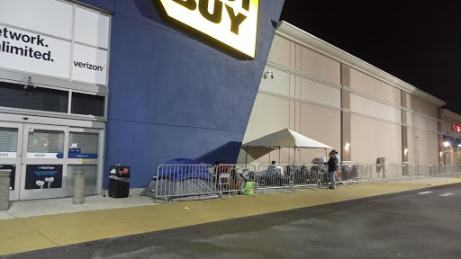 Electronics Store «Best Buy», reviews and photos, 1620 W Osceola Pkwy, Kissimmee, FL 34741, USA