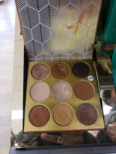 Hair Salon «Ulta Beauty», reviews and photos, 1655 County Road B2 W, Roseville, MN 55113, USA