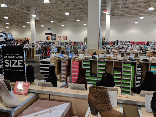 Shoe Store «DSW Designer Shoe Warehouse», reviews and photos, 10515 N Mopac Expy, Austin, TX 78759, USA